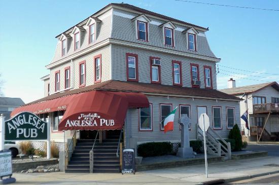 Anglesea Pub