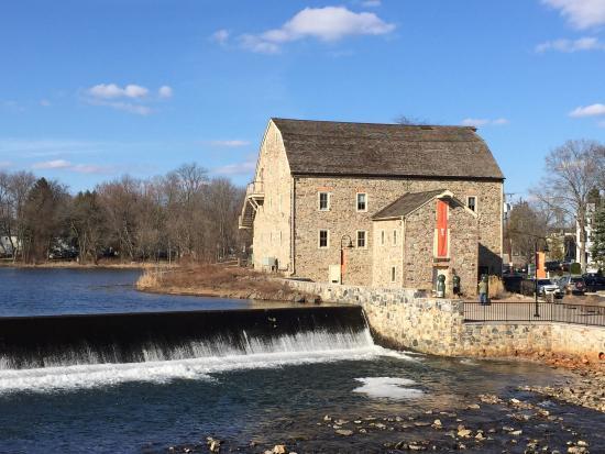 The Hunterdon Art Museum